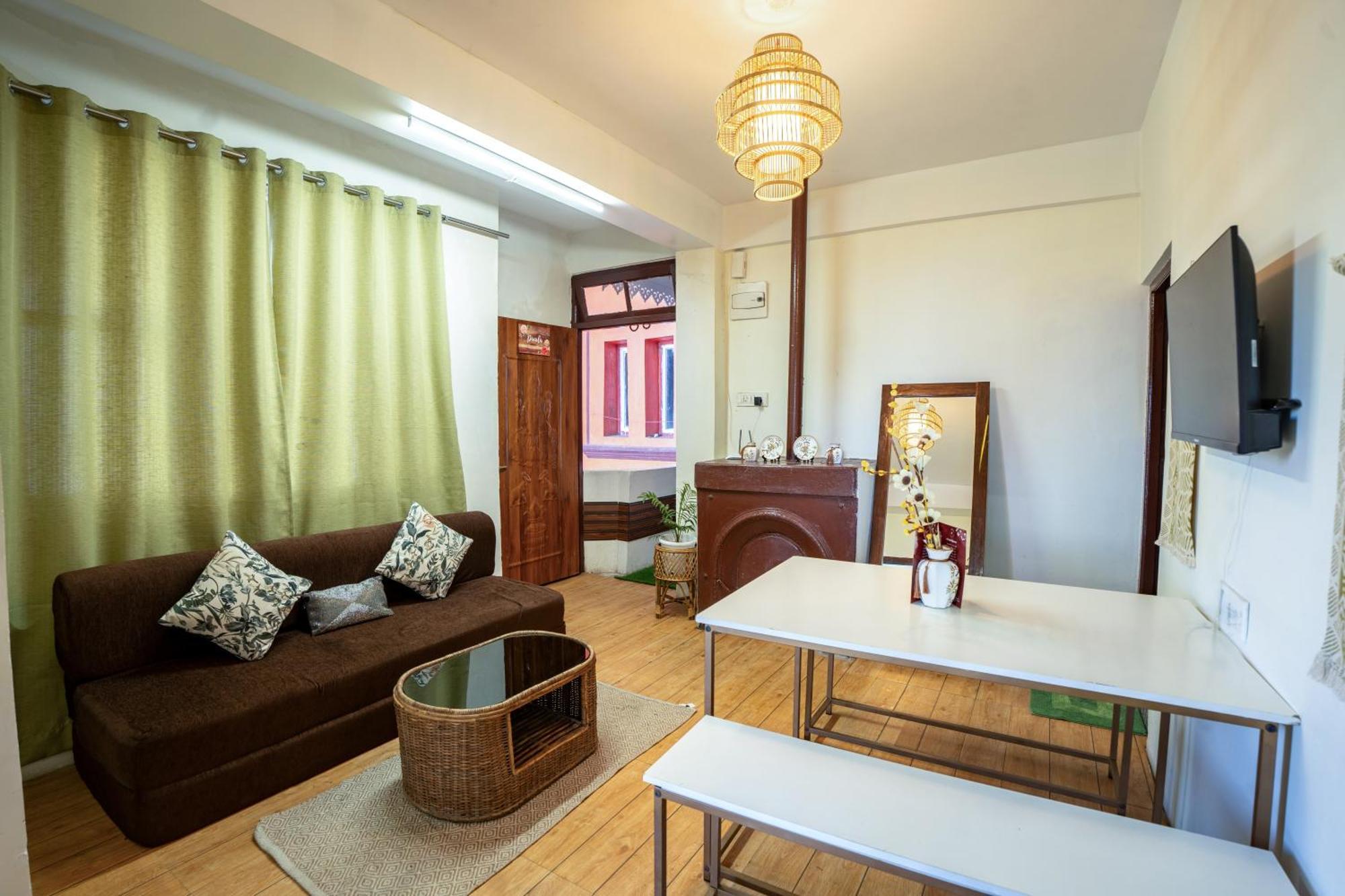 Monratino Himadrie -2 Mins Walk From Mall Road - All Rooms Have Kanchenjunga Mountain View Darjeeling  Exterior foto
